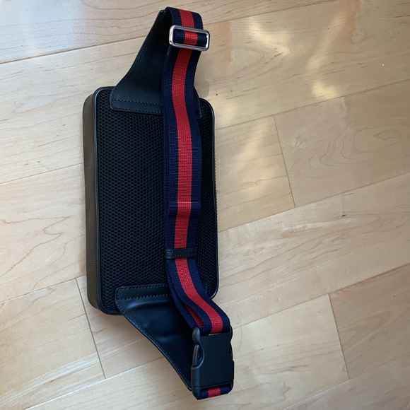 Gucci GG Supreme Tigers Gucci Belt Bag - Picture 2 of 4